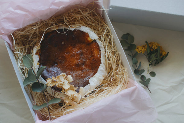 【塩キャラメル】バスクチーズケーキ   4号 1ホール